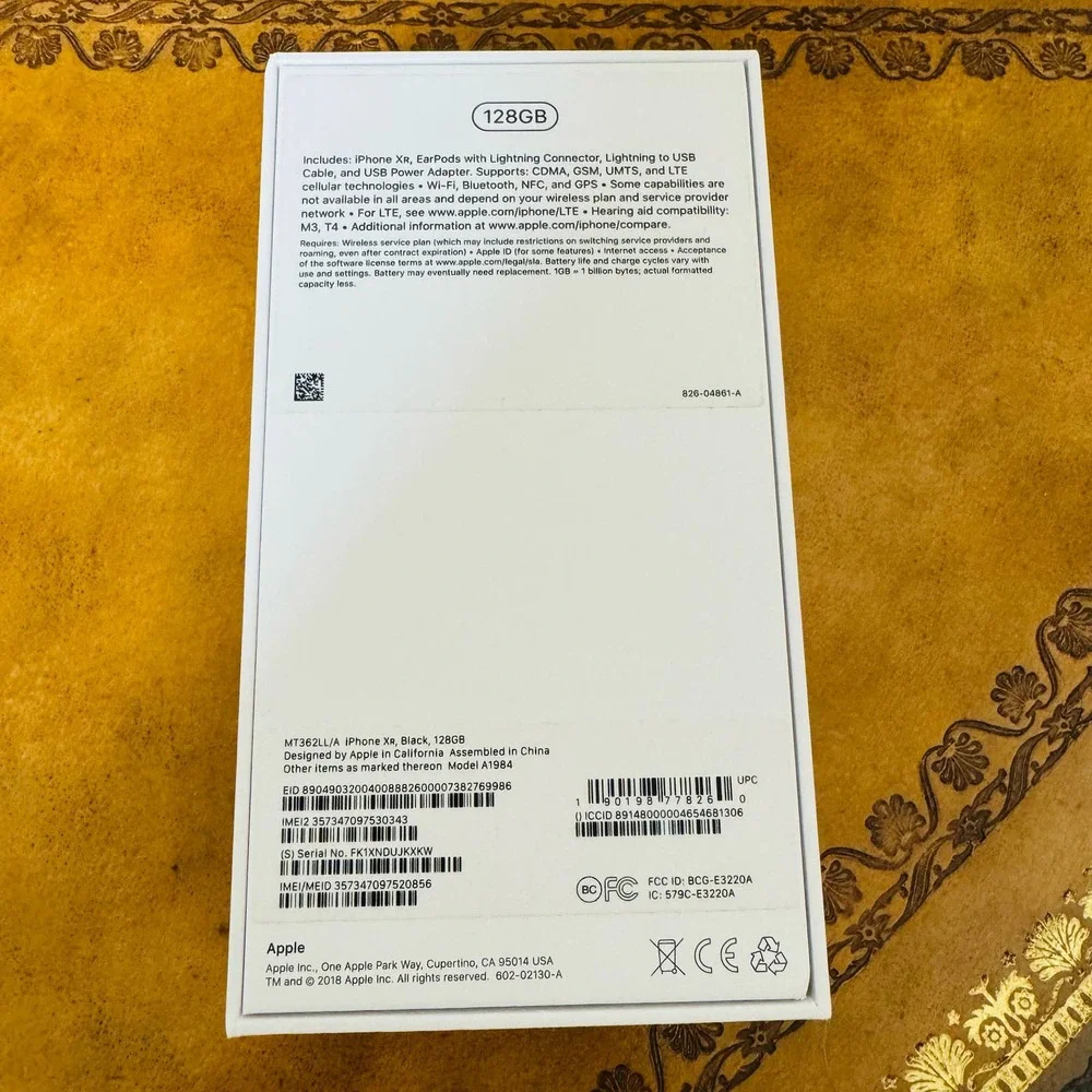 Apple IPhone Xs 128GB BOX ONLY with Manual